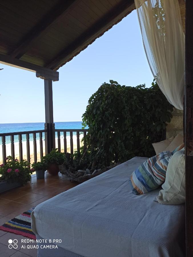 Dovas House Villa โคเรฟตอน ภายนอก รูปภาพ
